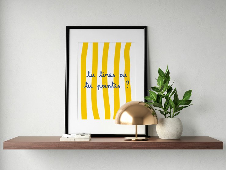 Affiche Tu tires ou tu pointes par les Affiches de Voyage